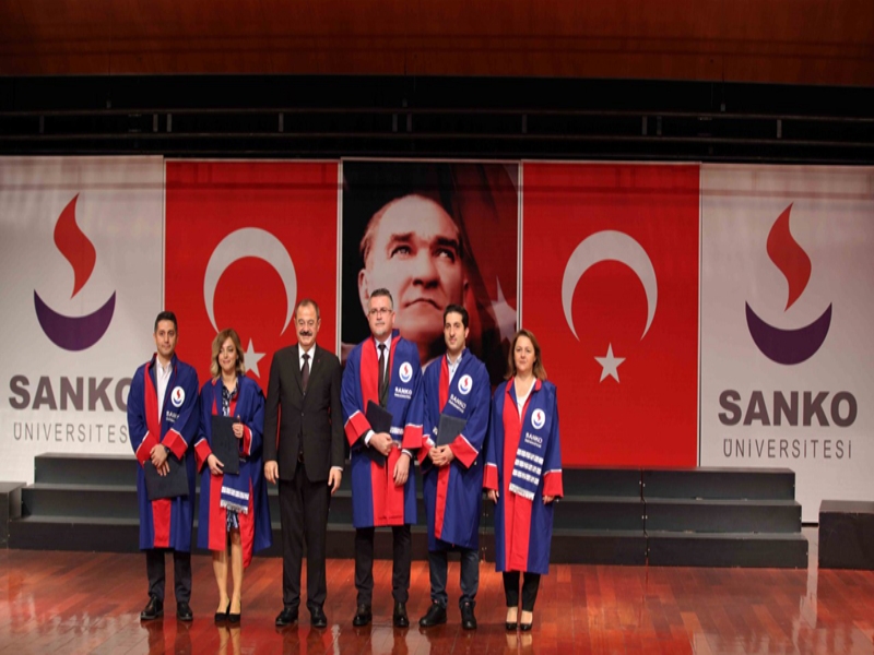 SANKO ÜNÜVERSİTESİ'DE BEYAZ ÖNLÜK TÖRENİ