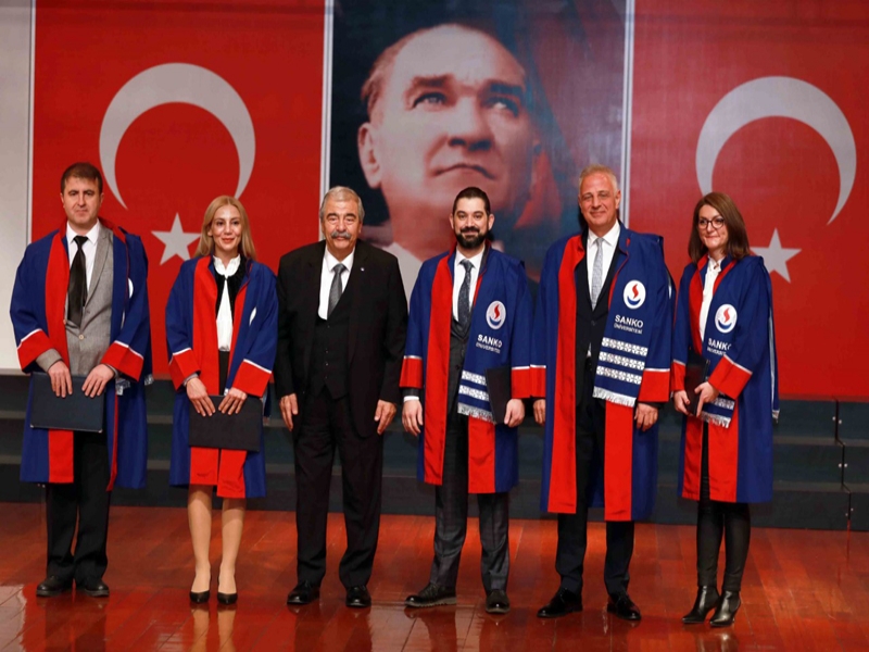 SANKO ÜNÜVERSİTESİ'DE BEYAZ ÖNLÜK TÖRENİ