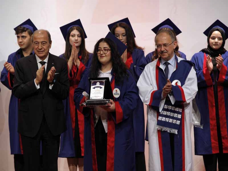 SANKO ÜNİVERSİTESİ SHMYO’DA MEZUNİYET COŞKUSU