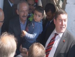 KILIÇDAROĞLU ÖLEN MADENCİ AİLELERİNİ ZİYARET ETTİ!