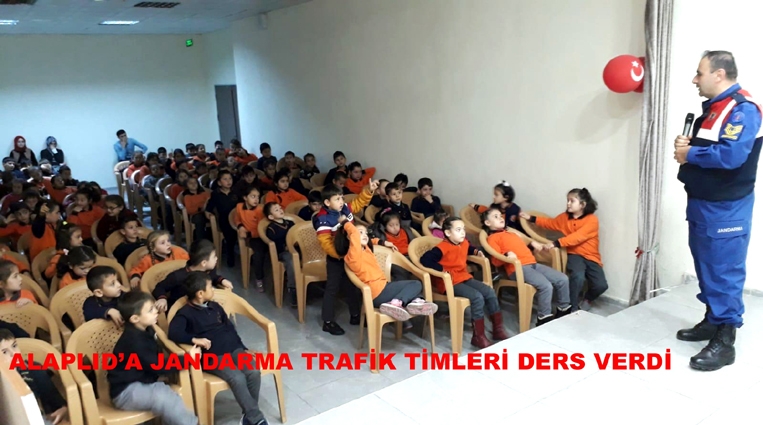 ALAPLI’DA JANDARMA TRAFİK TİMLERİ DERS VERDİ.