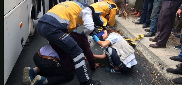 RAŞİT ÖREN,  YOĞUN BAKIMDA YAŞAMA TUTUNMAYA ÇALIŞIYOR