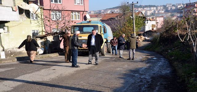 TEKİN, “HER MAHALLEYE EŞİT HİZMET DAĞITIYORUZ”