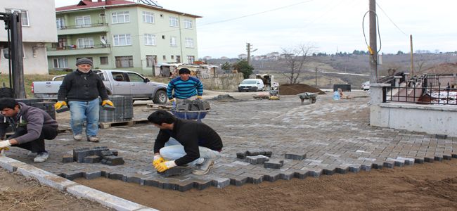 AKÇAKOCA BELEDİYESİ OKULLARADA EL ATTI