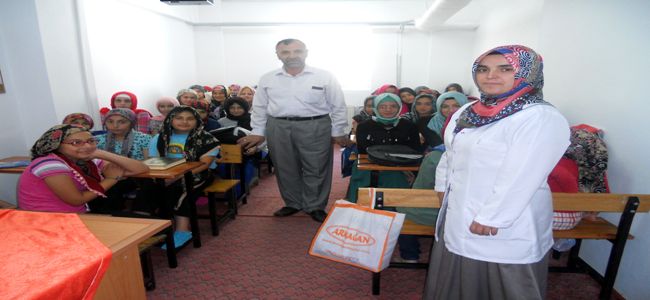 ALAPLI’DA YAZ KURAN KURSLARI SÜRÜYOR
