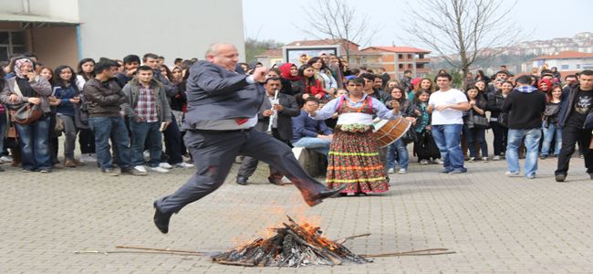 KDZ. EREĞLİ EĞİTİM FAKÜLTESİNDE NEVRUZ COŞKUSU